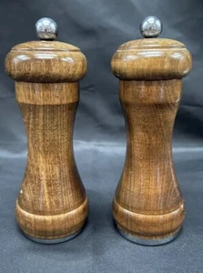 Vintage Woodpecker Products Wood Salt and Pepper Mill Grinder Set Japan - Picture 1 of 3