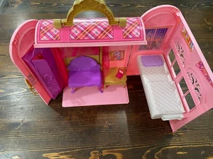 Barbie Princess Charm School Dollhouse Fold Up Playset Bedroom Bathroom - Picture 1 of 14
