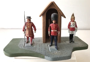 VTG 1975 Britain's Ltd. Steel British Toy Soldiers-Royal Guard Set of 3-Harrods - Picture 1 of 9