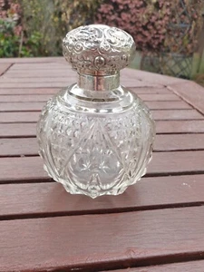 SCHWERER ANTIKER DUFTFLAKON AUS SILBER GESCHLIFFENEM GLAS gepunzt um 1900  - Bild 1 von 10