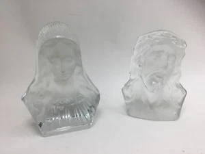 Vtg VIKING GLASS Jesus & Virgin Mary Religious Paperweight Bookends 6" & 6 3/4" - Picture 1 of 3