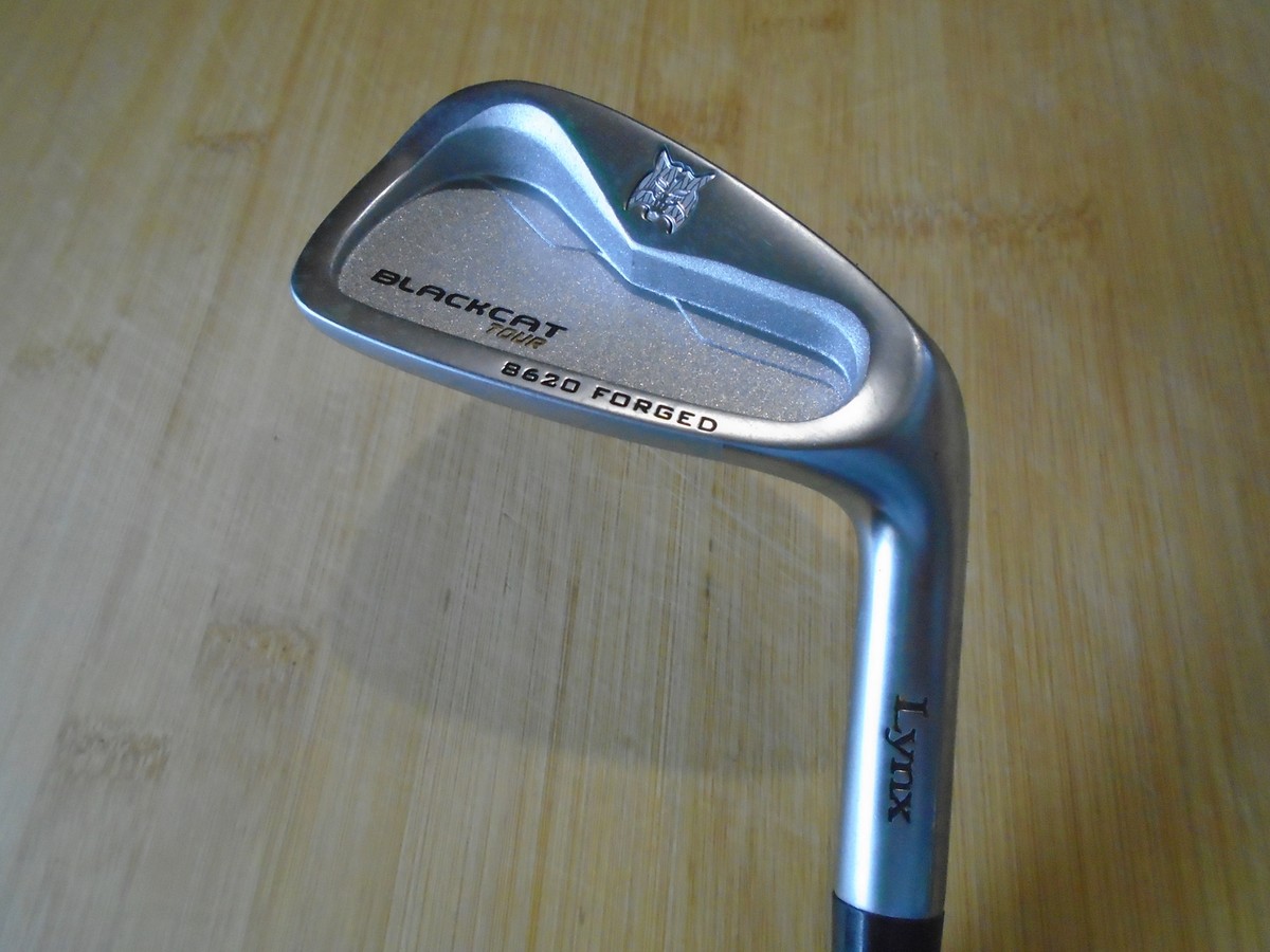 Lynx Forged 8 Iron Stiff Steel Shaft Iguana Golf Grip Lynx Forged 8 Iron Stiff Steel Shaft Iguana Golf Grip
