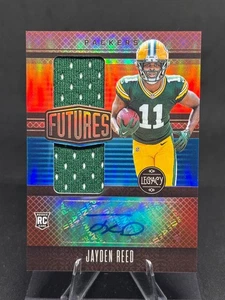 Jayden Reed 2023 Legacy Futures parche doble auto rubí/100 #FDA-16 Packers novato - Imagen 1 de 2