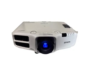 Epson PowerLite Pro G6770WU WUXGA H699A 3LCD 6000 Lumen FHD Projector 1350 Hours - Picture 1 of 9