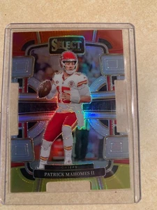 2023 Panini Select #49 Patrick Mahomes II Red and Yellow Prizms Die Cuts - Bild 1 von 1