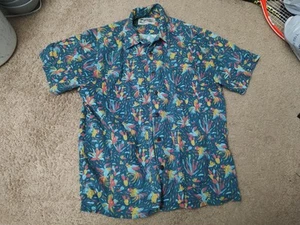 Howler Bros Shirt Mens Large Short Sleeve Button Blue Gallos Roosters Camp M - Picture 1 of 4