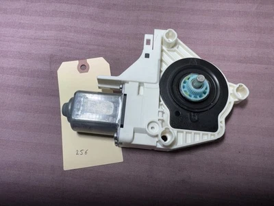 Audi B8 A4 S4 A3 A8 Q3 Q5 2012-2016 puerta trasera izquierda motor 8K0959811A OEM Foto 1 de 4