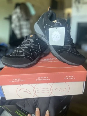 Easy Spirit Women's Tennis Shoes Size 9 - Image 1 of 4