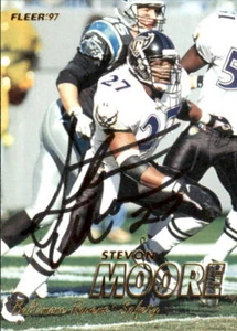 Signierte Stevon Moore Baltimore Ravens 1997 Fleer Football Karte #399 mit Echtheitszertifikat - Bild 1 von 1