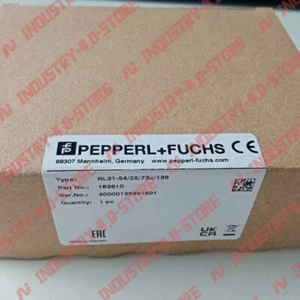 1PCS New PEPPERL+FUCHS RL31-54/25/73c/136 Retroreflective Sensor - Picture 1 of 2