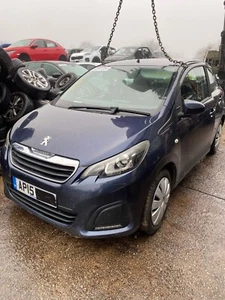 PEUGEOT 108 AUSSCHLACHTEN AUKTION NUR FÜR EINE RADMUTTER  - Bild 1 von 6