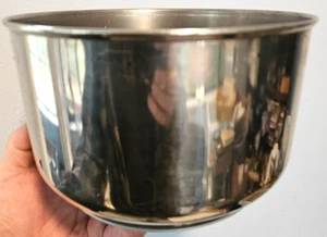 Vintage Metal Mixer Bowl with base attachment piece never got lost in the mix - Picture 1 of 5