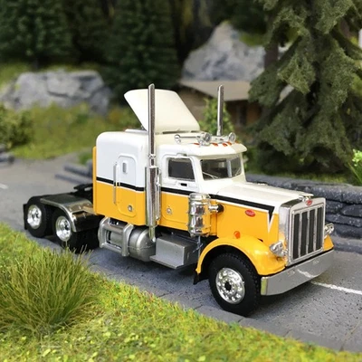 Tractor Brekina Automodelle 85717 HO 1973 Peterbilt 359 cabina dormitorio Foto 1 de 4