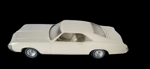 AMT 1969 Buick Riviera 2 DRHT Händler Promo Modell - Bild 1 von 12