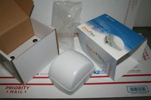 Punto de acceso multimedia inteligente Ruckus ZoneFlex 2942 Wi-Fi 802.11g 901-2942-us01 - Imagen 1 de 5