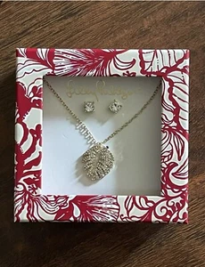 NEW Lilly Pulitzer Poinsettia Red EARRINGS & NECKLACE SET Palm Leaf Gift GWP NWT - Picture 1 of 8