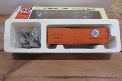 HO Scale Con-Cor 40' Reefer Car Kit NYC NYRX #2558 Lot#4550 - Image 1 of 2