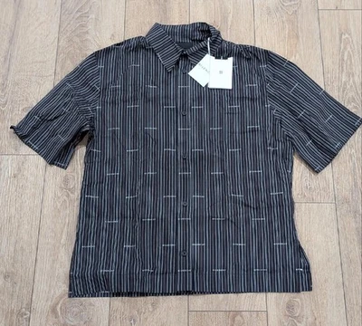 $920 Mens GIVENCHY Boxy Fit Striped Logo SS Button Up Shirt Black 38 US 15 - Image 1 of 4