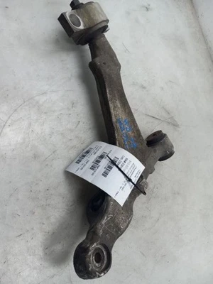 06-15 LEXUS IS250 2.5L 4X4 EN EL LADO DEL PASAJERO BRAZO DE CONTROL INFERIOR DELANTERO  Foto 1 de 4