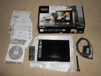 Sony S-Frame 8" Digital Photo Frame DPF-HD800 Audio Playback AVCHD Auto Power - Image 1 of 4