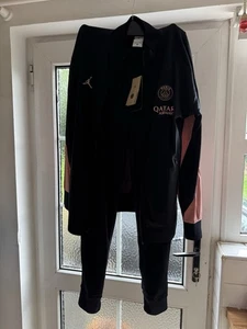 Qa top and pants tar Airways Paris Saint Germain top and pants Size M - Picture 1 of 5