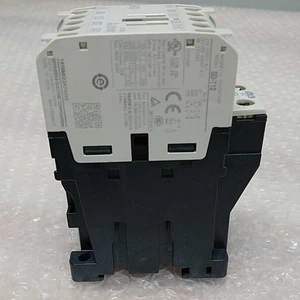 En caja para contactor Mitsubishi SD-T12 SDT12 220VDC - Imagen 1 de 4