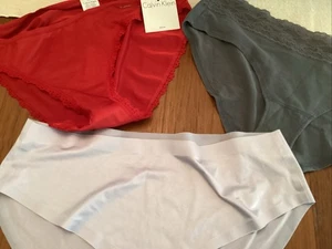 Bragas Victoria’s Secret y Calvin Klein - Nuevas - Juego de 3 talla grande  - Imagen 1 de 6