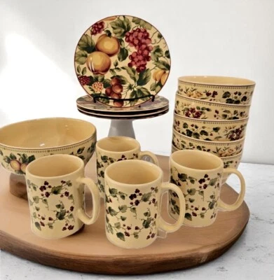 Waverly Garden Room Floral Manor Juego de 14 platos de ensalada cuencos de cereales tazas para servir Foto 1 de 4