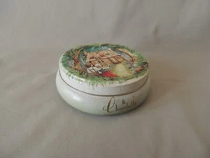 Vintage Churchill's tin box the classic collection England - Picture 1 of 11