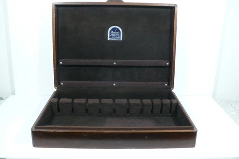 1 Naken Walnut Dovetailed Tarnish Proof Silverware Storage Chest w/ Brown Felt Cover