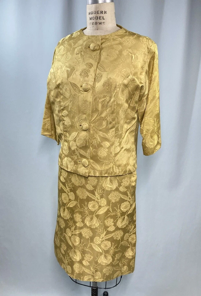 Vintage Women Skirt Suit SIZE MEDIUM yellow gold jacquard 60s sheath pencil - Image 1 of 4