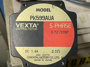 Vexta 5 phase motor - Picture 1 of 2