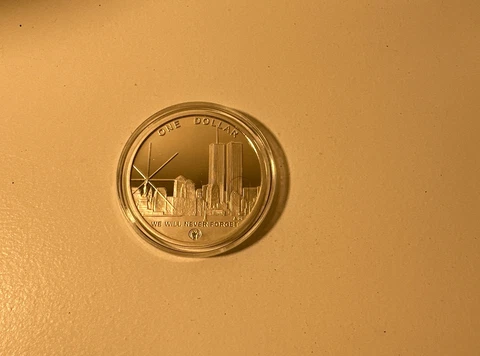2004 US Freedom Tower, WTC NY nice and original silver dollar $1 coin Cover