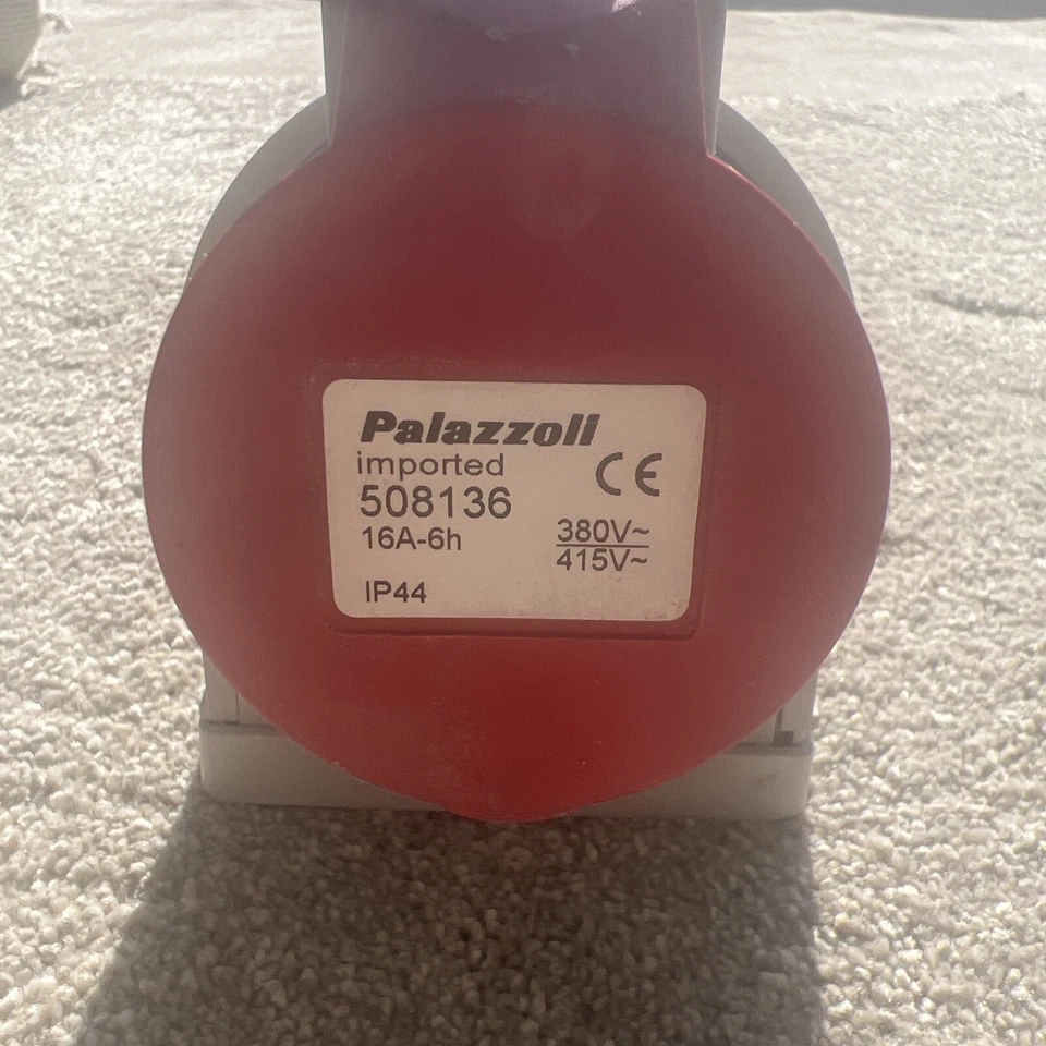  Palazzoll 16A, 346-415V  Socket - Image 1 of 4