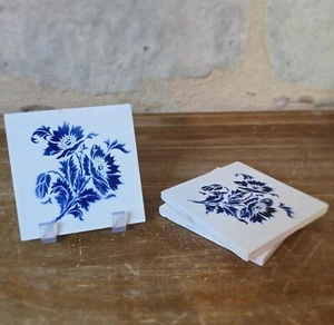 Lot de 3 Anciens Carreaux Faïence Saint Amand Hamage Nord, Décor fleurs bleues - Afbeelding 1 van 11