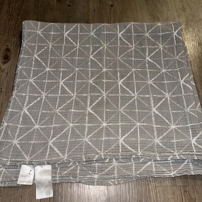 Aden & Anais Baby Gray White Triangles Muslin Swaddling Blanket Lovey Security - Image 1 of 4