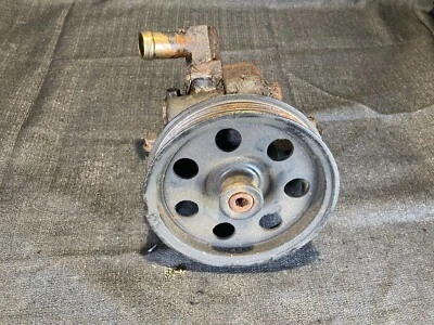 01-03 Ford Escort DOHC Zetec 2.0L bomba de dirección asistida y pernos Foto 1 de 4