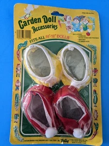"De colección 1983 Totsy Garden Muñeca Accesorios Rojo Amarillo Zapatos Se Ajusta 14-18"" - Nuevo (B1)" - Imagen 1 de 4
