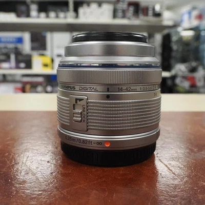 Used Olympus M.Zuiko 14-42mm 3.5-5.6 II R - Silver - 12 Months Warranty - Image 1 of 4