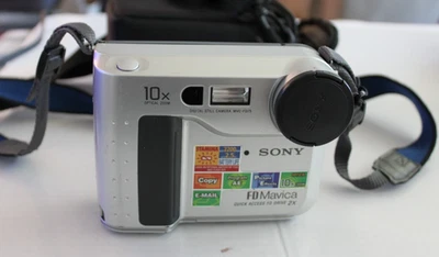 Sony Mavica MVC FD100 Digital Camera Silver  W/ Accessories TESTED - Image 1 of 4