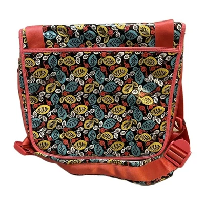 VERA BRADLEY, FRILL Vinyl Coated, "Happy Snails" Messenger Bag Pink w.Wt/Yel/B&B - Image 1 of 4