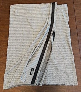 NuRoo Nursing Scarf Breastfeeding Privacy Cover-Up - Gray Stripe Stretch Cover - Picture 1 of 2