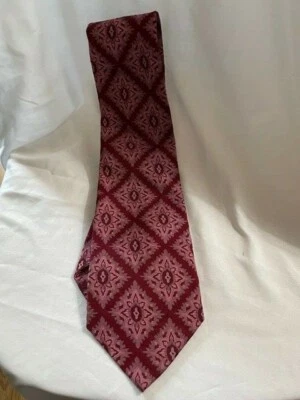 Corbata Vintage John Blair Borgoña y Rosa Geométrica Dacron Poliéster Cuello Foto 1 de 3