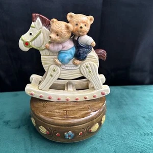 Vintage Otagiri, Music box, porcelain Rocking horse with bears. - Picture 1 of 6