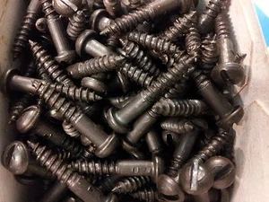 8 x 1" Black Japanned Woodscrew Slotted - Picture 1 of 5
