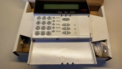 DSC LCD5500Z Power Series Italian Language Alarm Keypad - Image 1 of 4