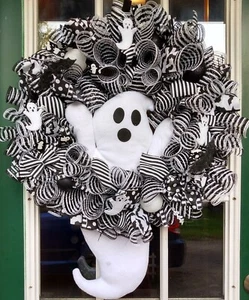 Ghost Wreath - Picture 1 of 1