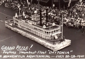 Minneapolis Minnesota Steamboat Daytonia Float Aquatennial Echtfoto Postkarte - Bild 1 von 4