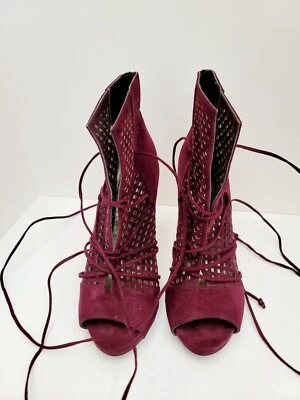 Sandalias de tacón de aguja Guess para mujer rojas borgoña con cordones cuero terciopelo talla 7 Foto 1 de 4