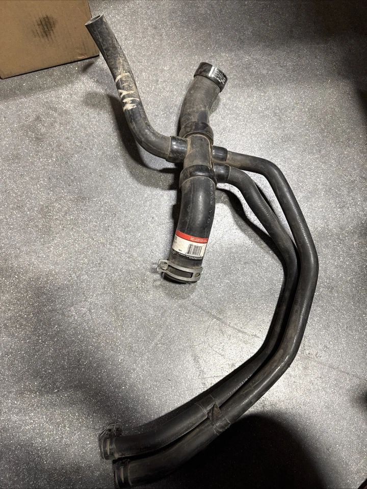 Manguera de radiador refrigerante motor para Ford Expedition 1997-1998 Motorcraft KM3305 Foto 1 de 4